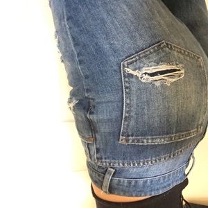 Dark blue high waisted jeans